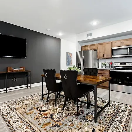 15 Bedrooms In The Heart Of Nola